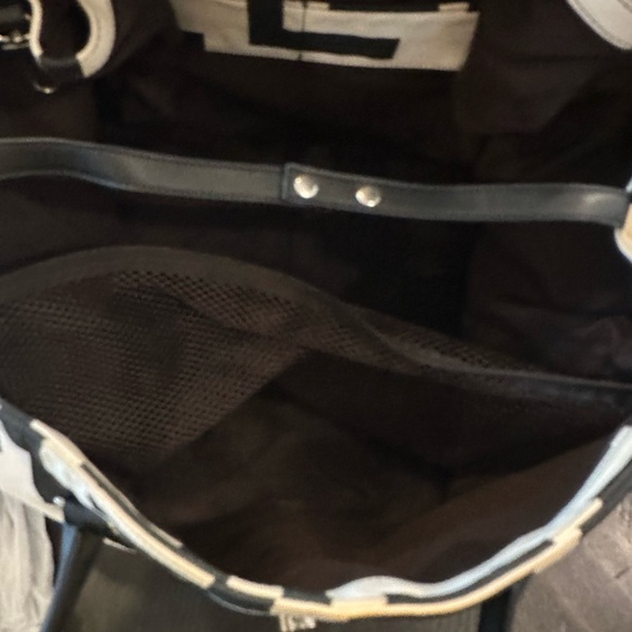 Black and Cream Geometric Tote Bag - Picture 6 of 11